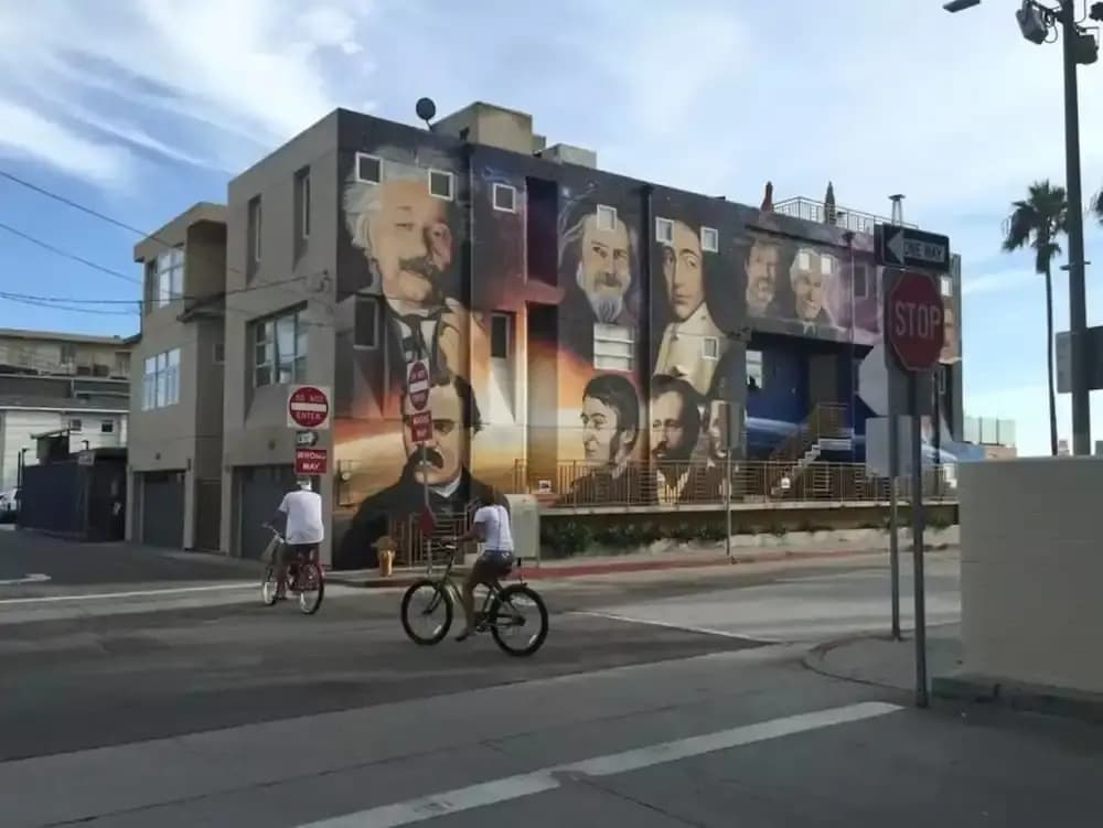 Santa Monica Beach Studio #E - 1 Block to Beach