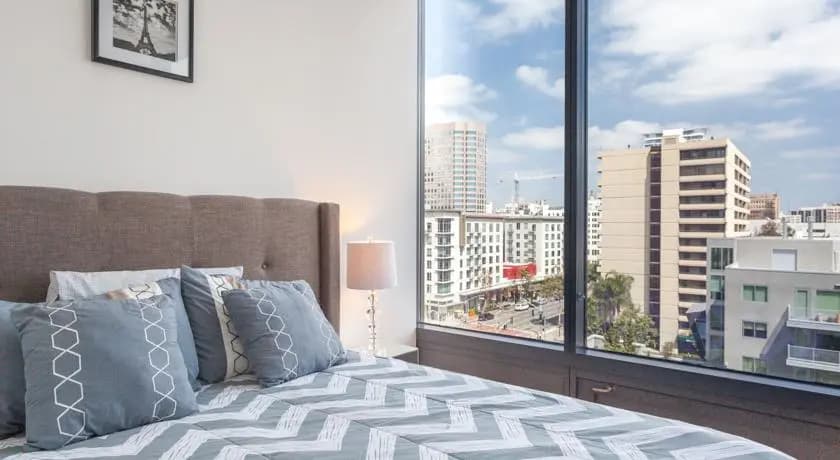 SCDeal APALO High End Suites