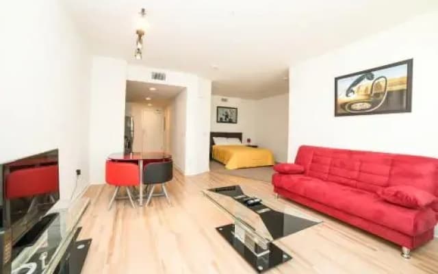 Wilshire Experience Apartment — zdjęcie 2