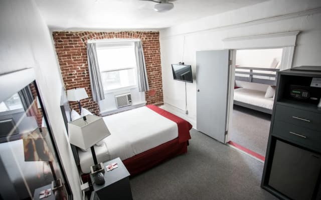 American Hotel — zdjęcie 2