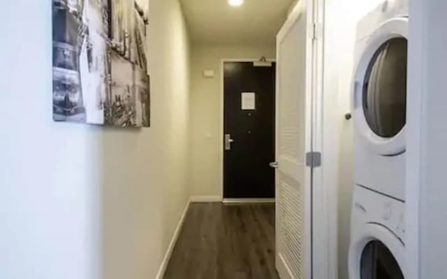 Downtown LA Fully Furnished Apartment — zdjęcie 2