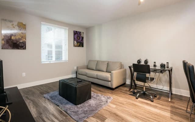 Hotel Style Furnished Suites in LA Beach Area — zdjęcie 3