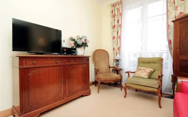 2 rooms - next to the Eiffel tower - Trocadéro — zdjęcie 3