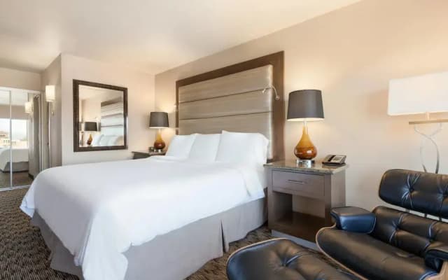 USC Hotel — zdjęcie 4