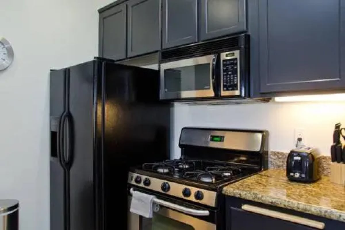 Luxury Apartment Near The Grove