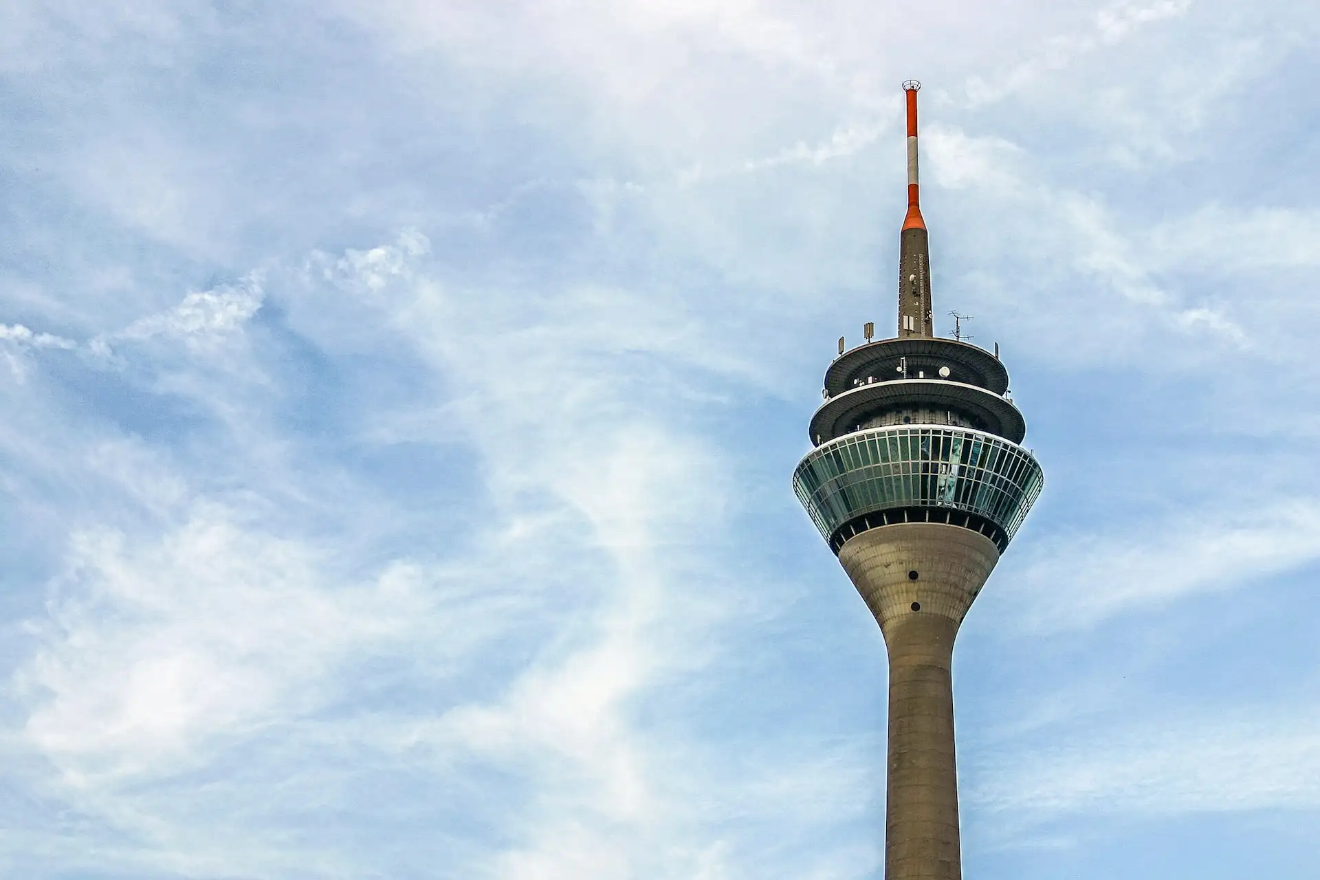 Rheinturm (Wieża Reńska)
